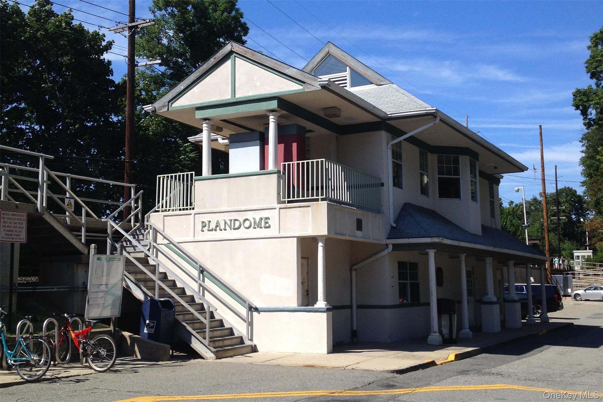 2 Stonytown Road Manhasset, NY 11030 - Photo 37 of 39 Plandome Train Station