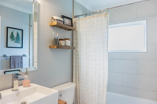 $2,495 | 112514 East Washington Lane, Chaska, MN 55318