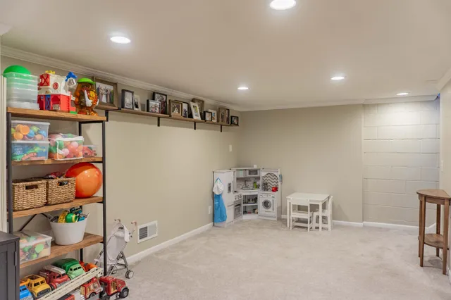 $2,495 | 112514 East Washington Lane, Chaska, MN 55318