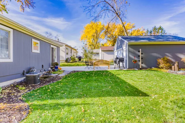 $2,495 | 112514 East Washington Lane, Chaska, MN 55318