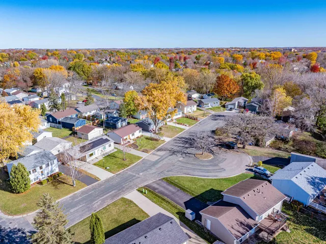 $2,495 | 112514 East Washington Lane, Chaska, MN 55318