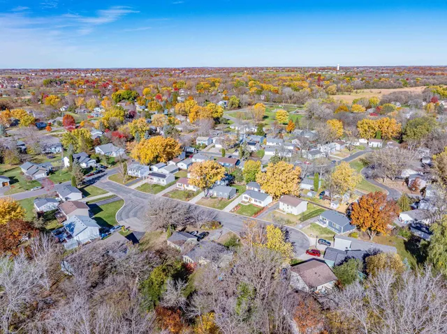 $2,495 | 112514 East Washington Lane, Chaska, MN 55318