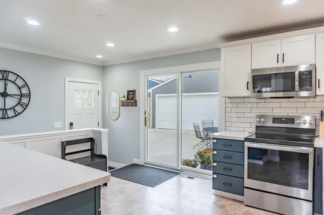 $2,495 | 112514 East Washington Lane, Chaska, MN 55318