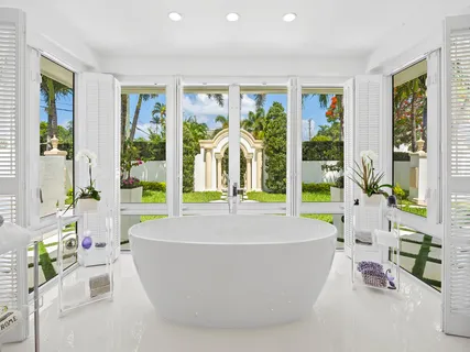 $2,590,000 | 2831 Northeast 40th Street, Fort Lauderdale, FL 33308
