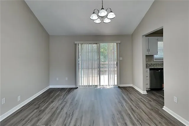 $2,005 | 2567 Country Farm Trace, Powder Springs, GA 30127