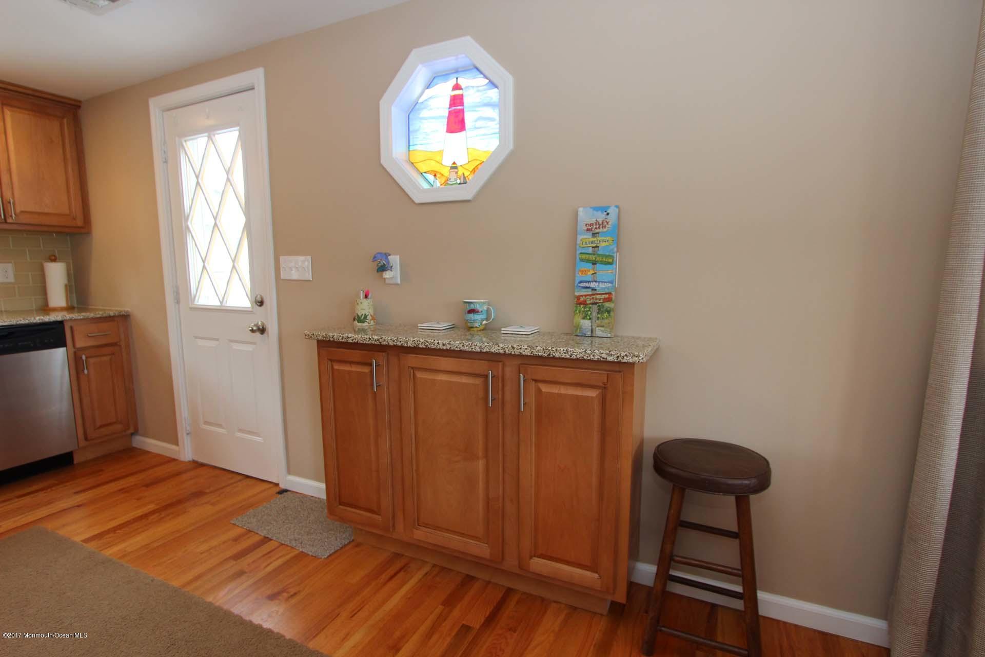 117 Del Monte Road Lavallette, NJ 08735 - Photo 9 of 45 10