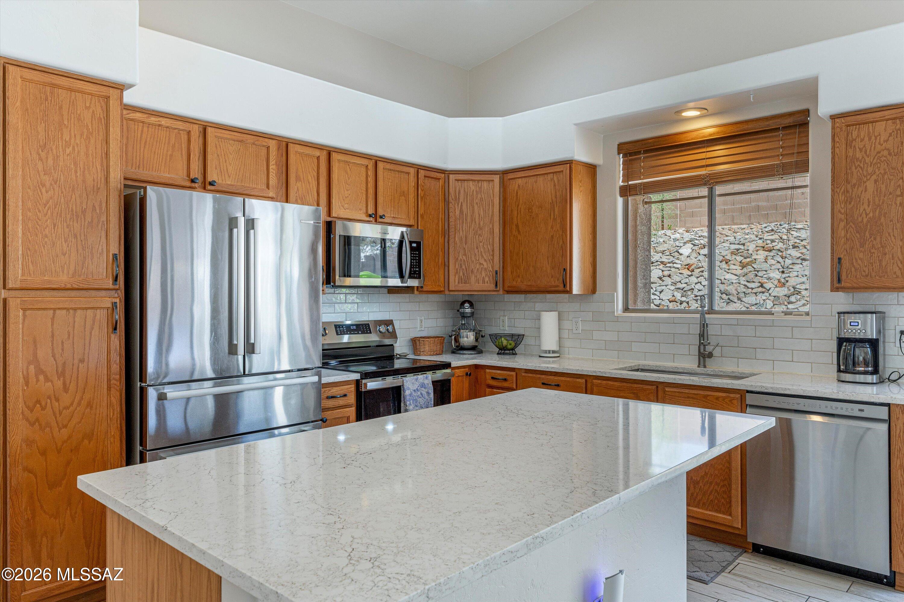 356 West Plateau Road Tucson, AZ 85737 - Photo 7 of 38