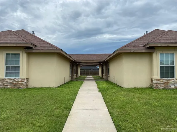 $850 | 3102 East Diamondhead Avenue, Unit 4, Mission, TX 78573