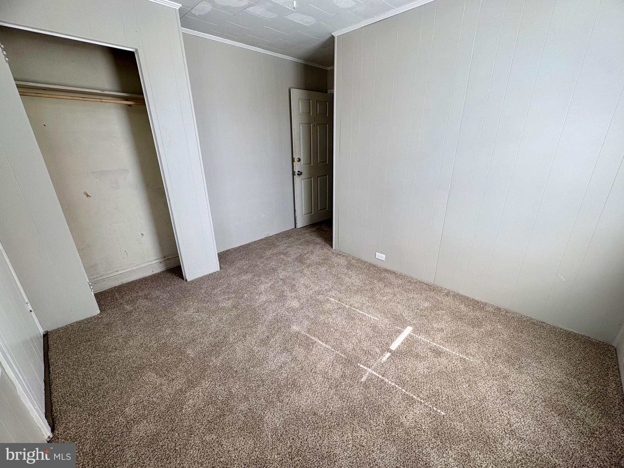257 West Jackson Street York, PA 17401 - Photo 15 of 27 an empty room with a door
