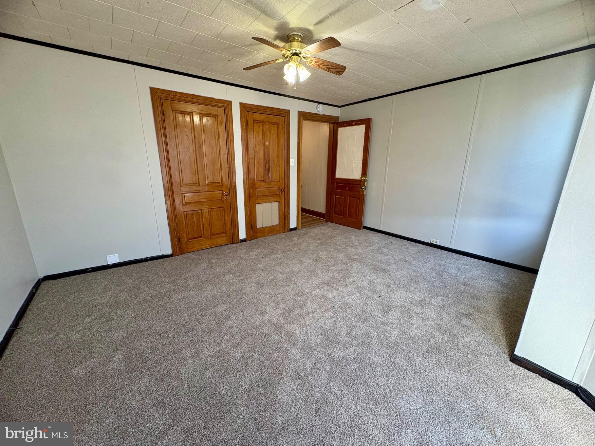 257 West Jackson Street York, PA 17401 - Photo 22 of 27 a view of an empty room with a window
