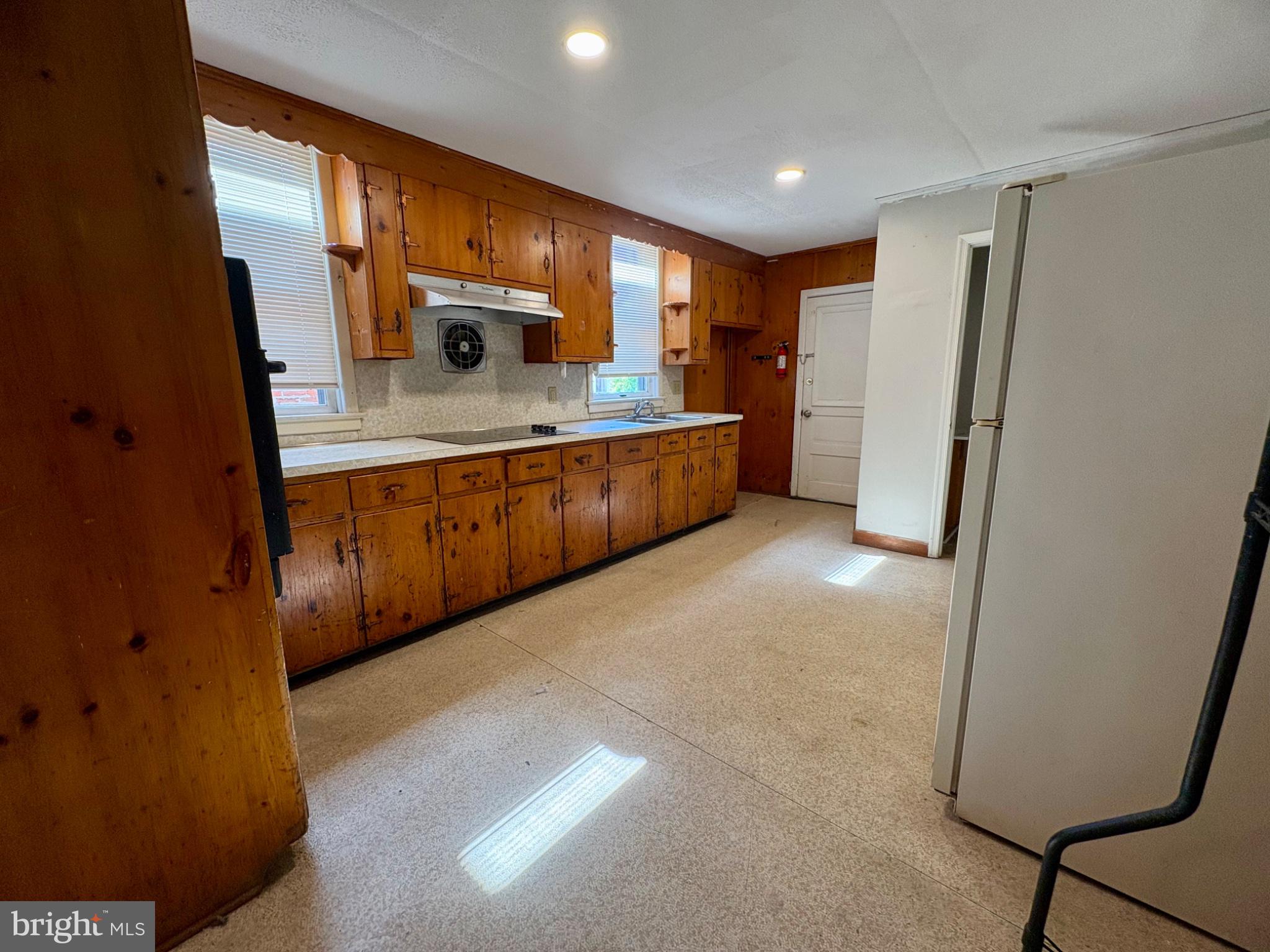 257 West Jackson Street York, PA 17401 - Photo 8 of 27 a large kitchen with stainless steel appliances a large counter top