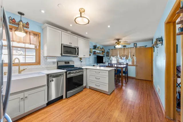 $349,900 | 8625 South Kildare Avenue, Chicago, IL 60652