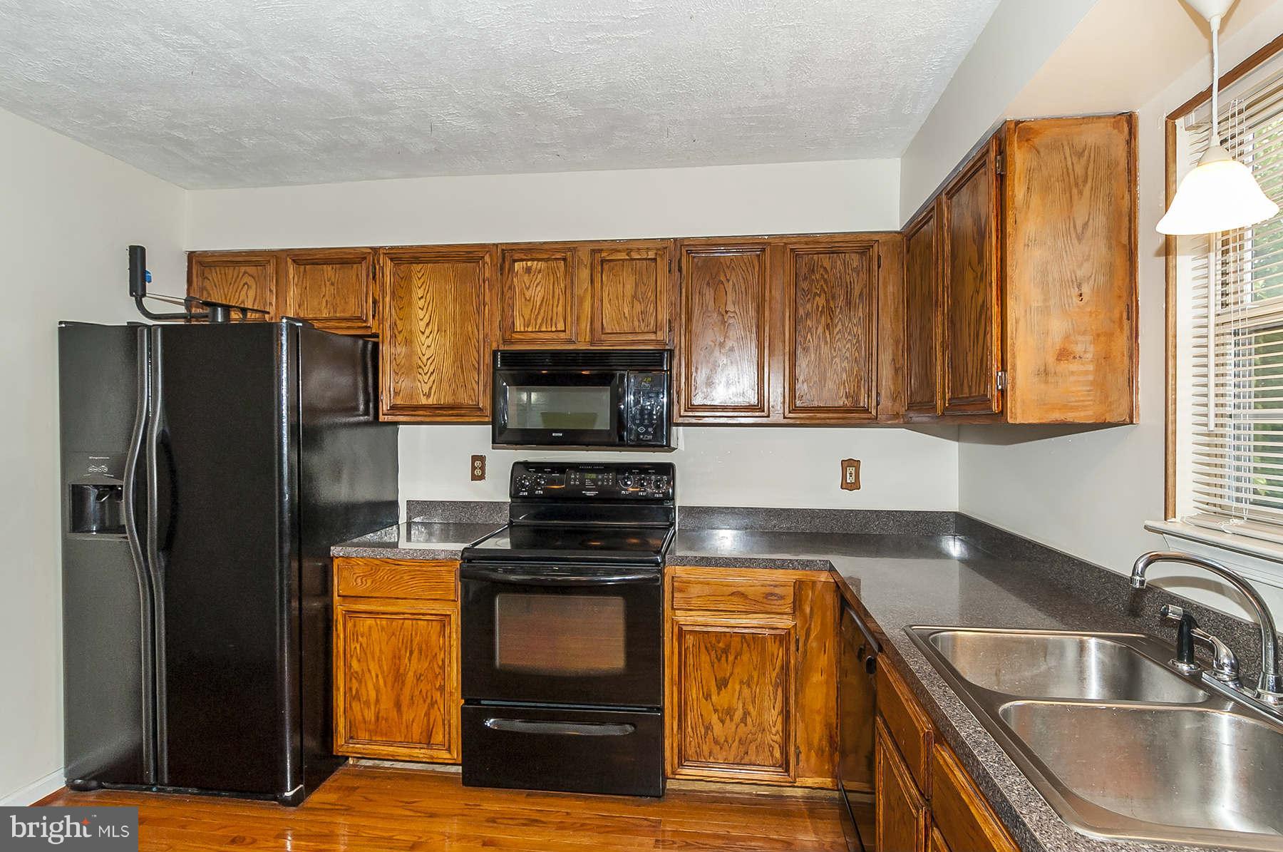 6992 Rockfield Road Baltimore, MD 21244 - Photo 7 of 23 Kitchen