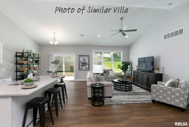 $357,570 | 4 Frank Court, Le Claire, IA 52753