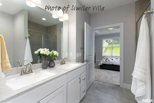 $357,570 | 4 Frank Court, Le Claire, IA 52753