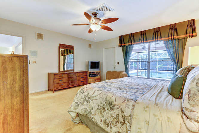 644 Northwest 9th Court Boca Raton, FL 33486 - Photo 15 of 25 644 NW 9th Ct Boca Raton FL-small-015-4-