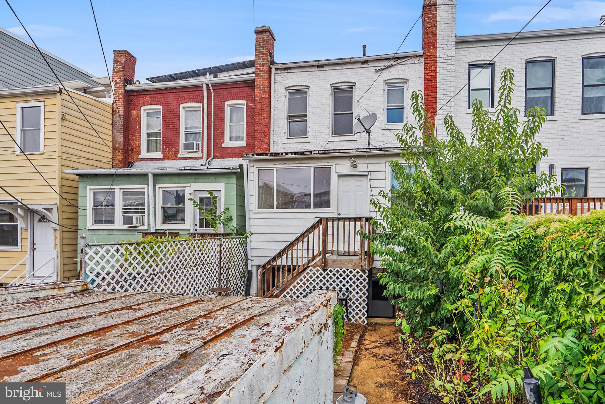 121 U Street Northeast Washington, DC 20002 - Photo 26 of 31 a view of a brick house with a large windows