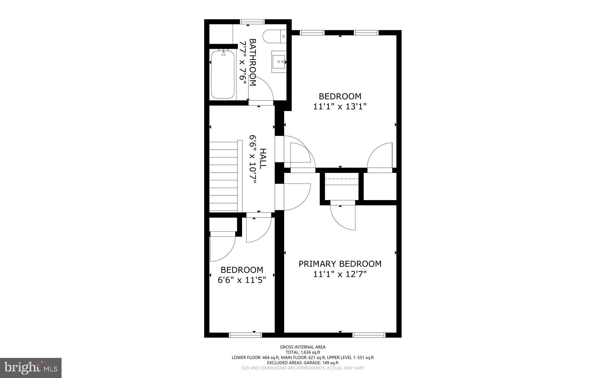 121 U Street Northeast Washington, DC 20002 - Photo 28 of 31 a picture of a book and a bed