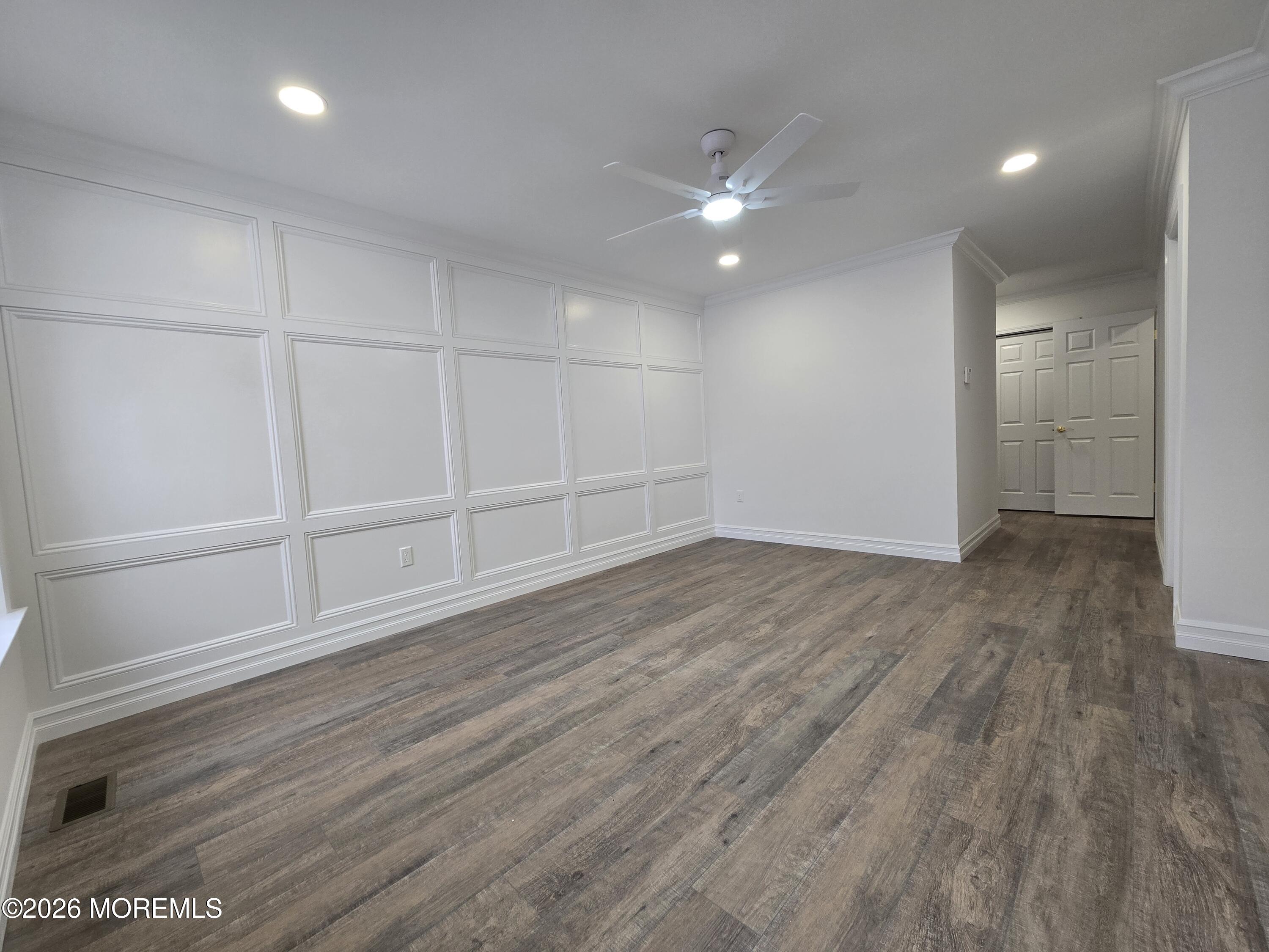 28 Rothwell Drive Monroe Township, NJ 08831 - Photo 18 of 26 20251227_085124