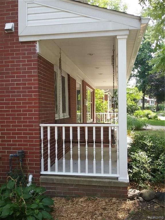 3878 Cumberland Road Berkley, MI 48072 - Photo 3 of 51