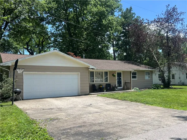 $169,900 | 103 Burris Street, Catlin, IL 61817