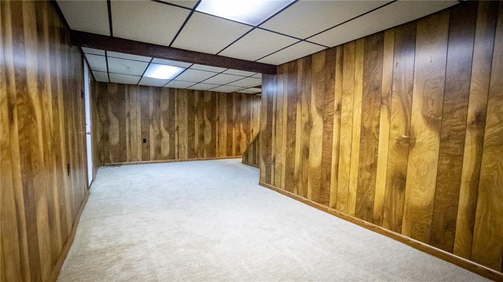 212 South Eberhart Road Butler, PA 16001 - Photo 22 of 25