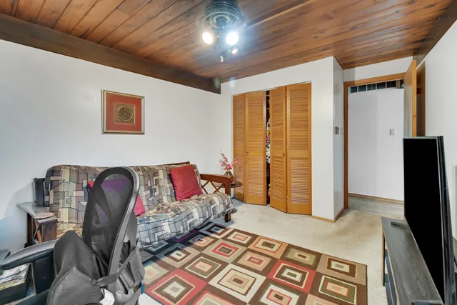 $85,000 | 2306 Holiday Terrace, Unit 163, Lansing, IL 60438