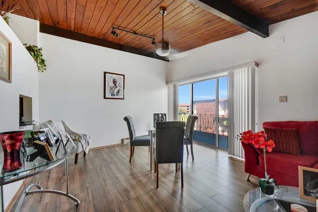 $85,000 | 2306 Holiday Terrace, Unit 163, Lansing, IL 60438