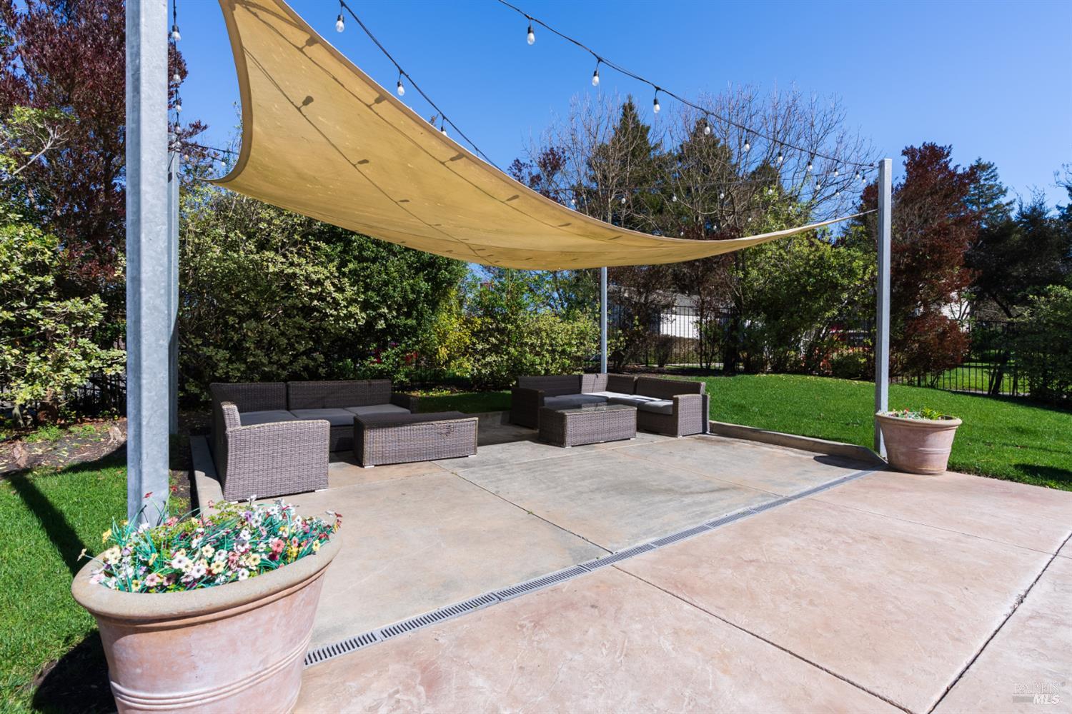 225 Burt Street, Unit 17 Santa Rosa, CA 95404 - Photo 23 of 28 Gallery Image 23