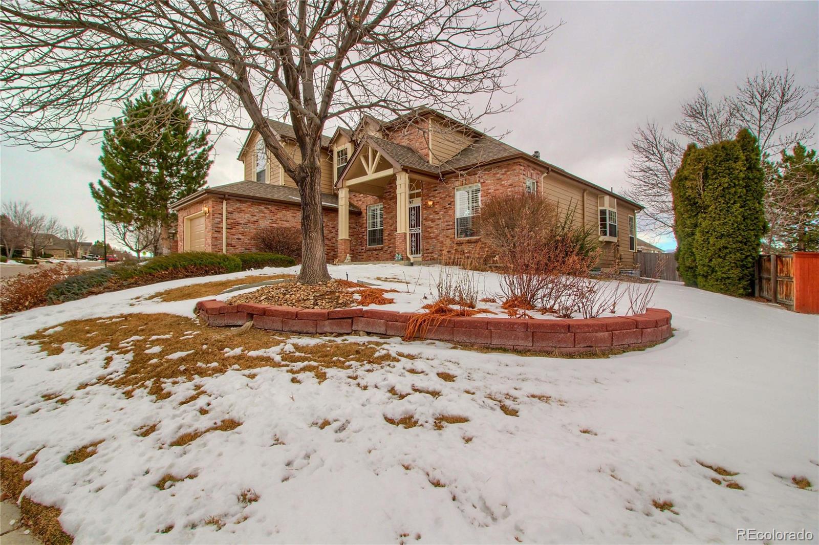 8747 South Forrest Drive Highlands Ranch, CO 80126 - Photo 2 of 35 Gallery Image 2