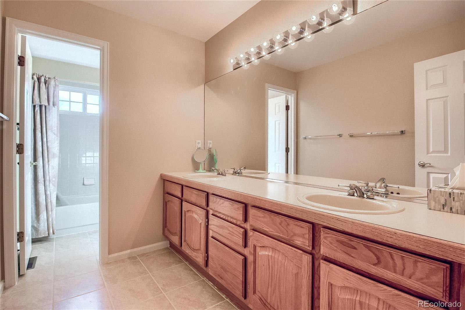 8747 South Forrest Drive Highlands Ranch, CO 80126 - Photo 26 of 35 Gallery Image 26