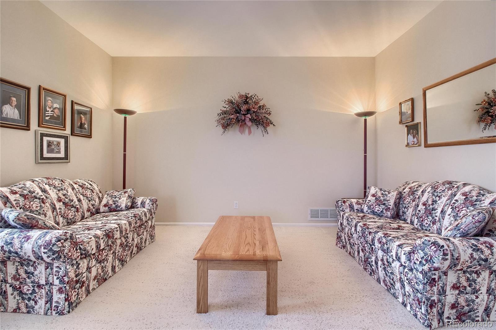 8747 South Forrest Drive Highlands Ranch, CO 80126 - Photo 4 of 35 Gallery Image 4