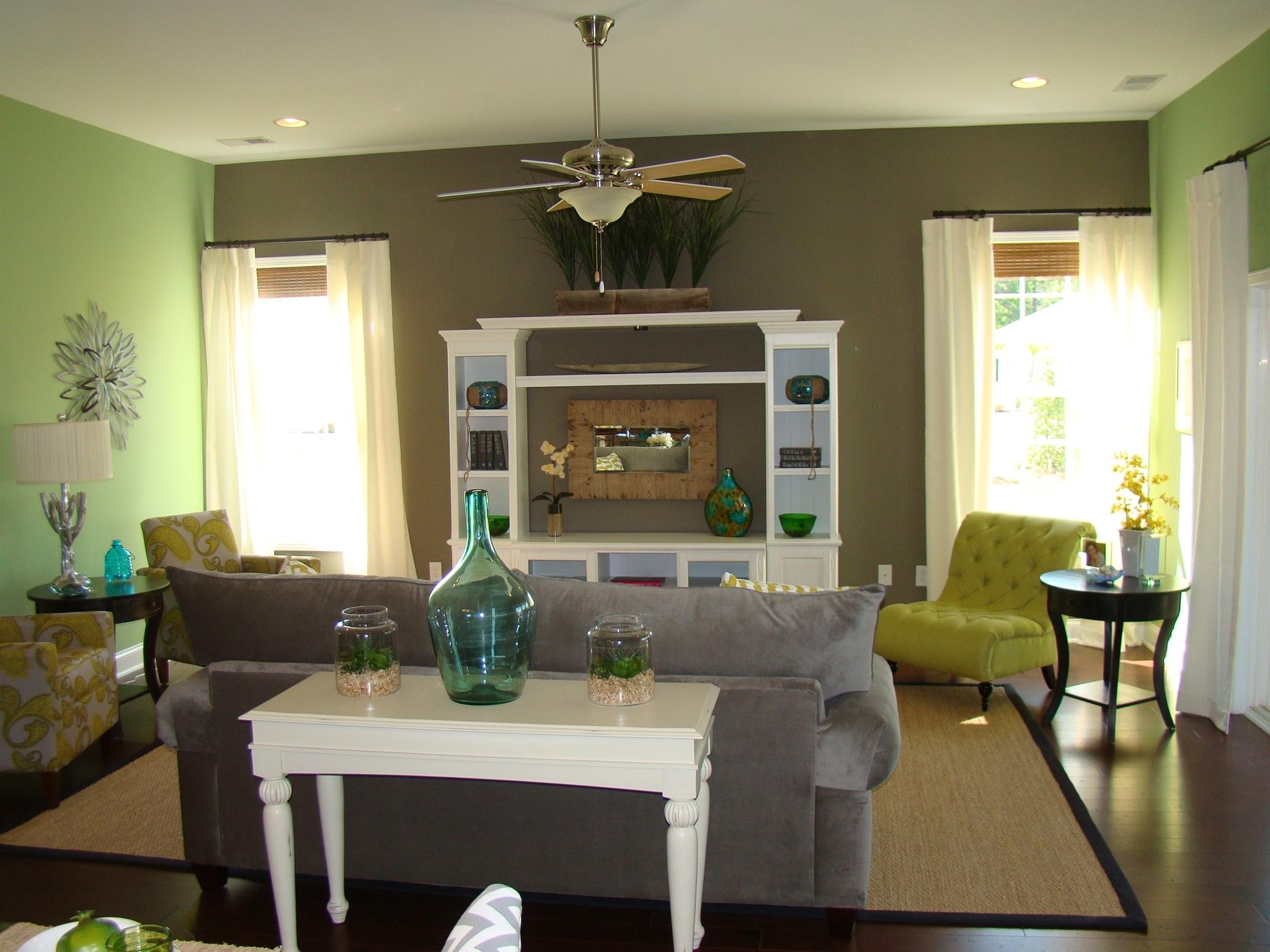 121 Phoebe Road Summerville, SC 29483 - Photo 8 of 19 DSC01408