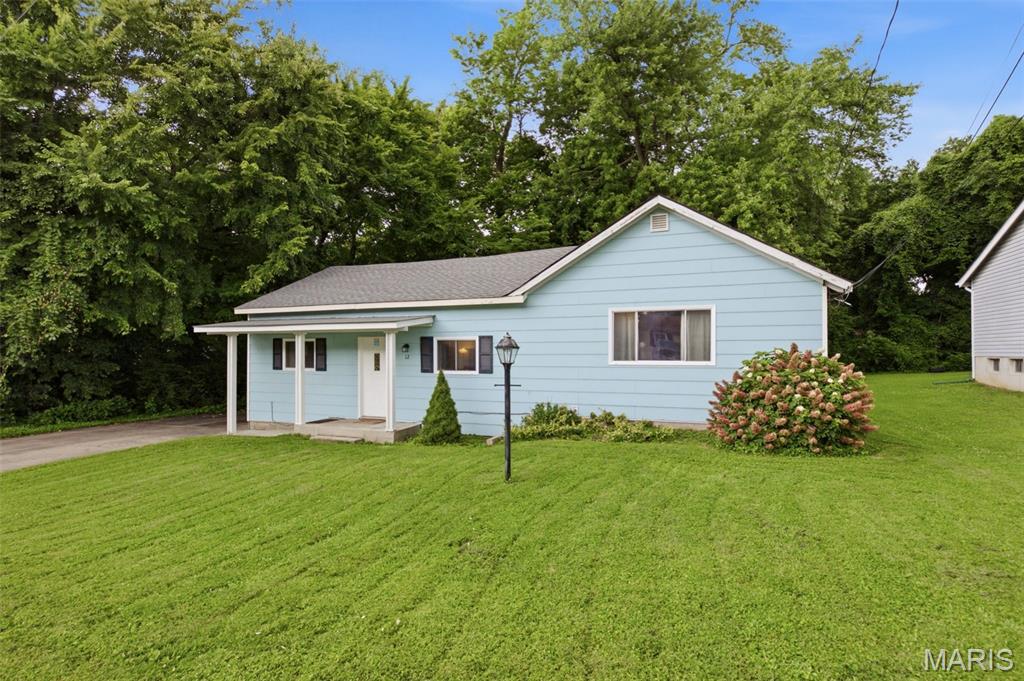 12 Valley Road St. Charles, MO 63303 - Photo 1 of 32