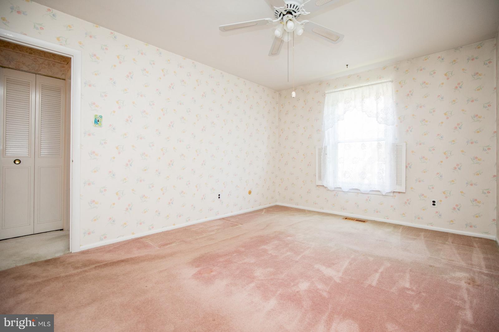 137 Greendale Road Philadelphia, PA 19154 - Photo 17 of 34