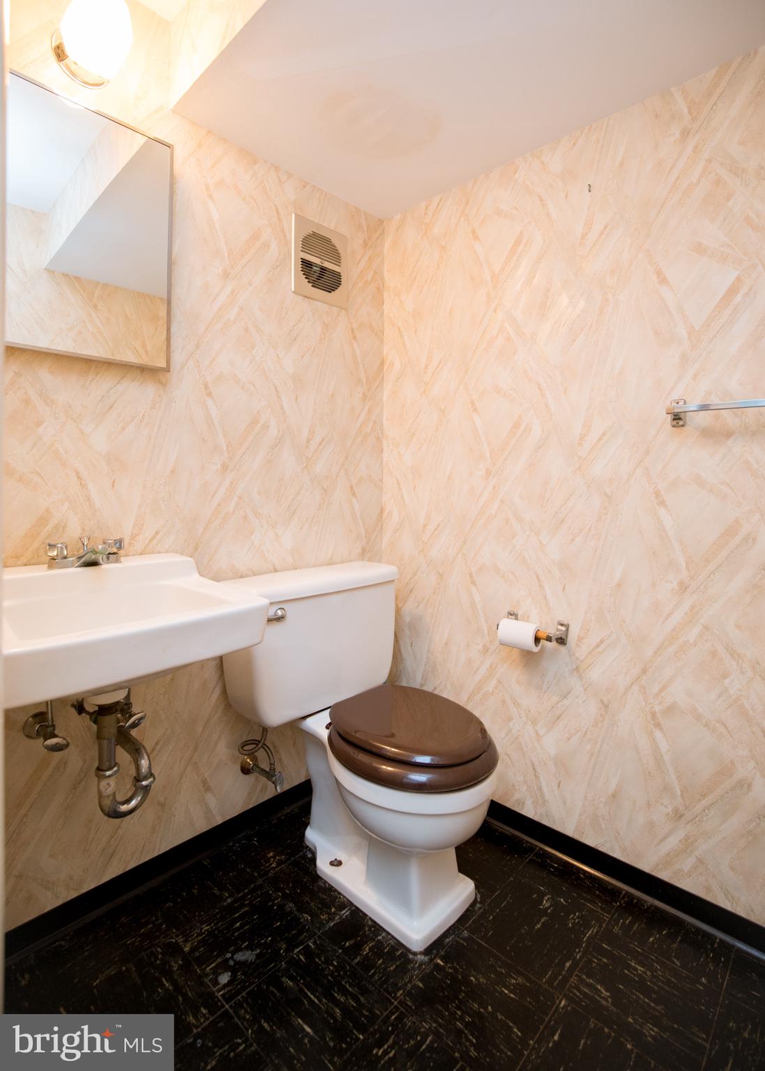 137 Greendale Road Philadelphia, PA 19154 - Photo 26 of 34