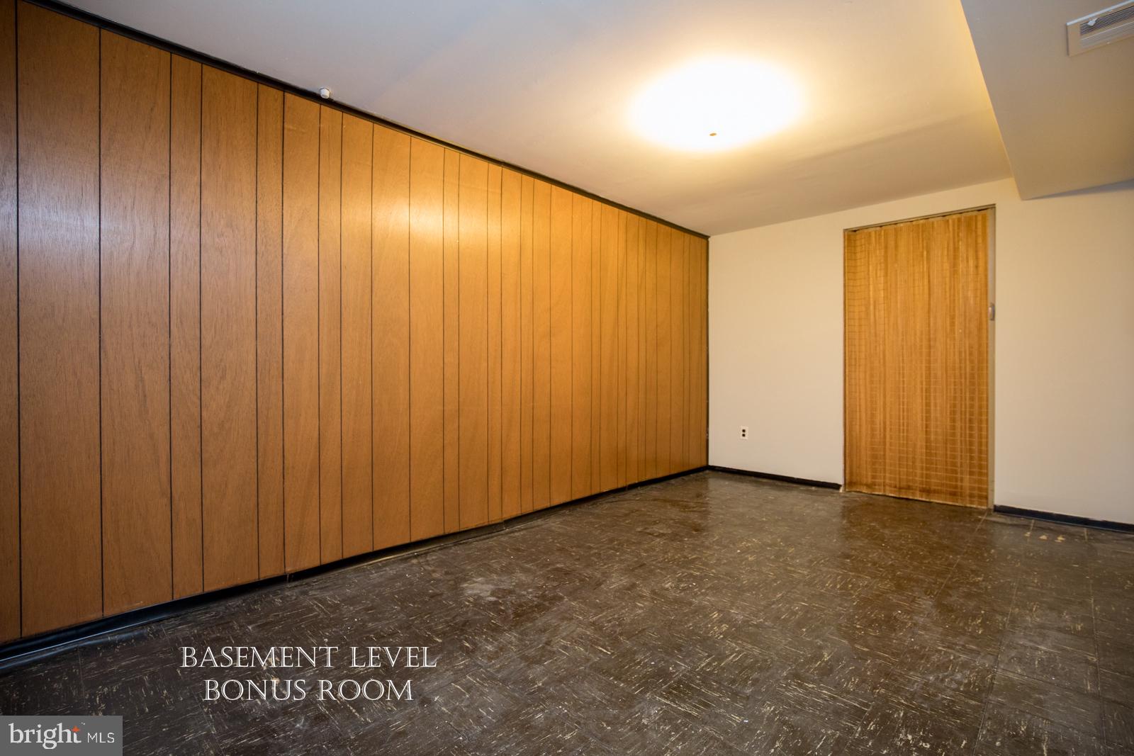137 Greendale Road Philadelphia, PA 19154 - Photo 28 of 34