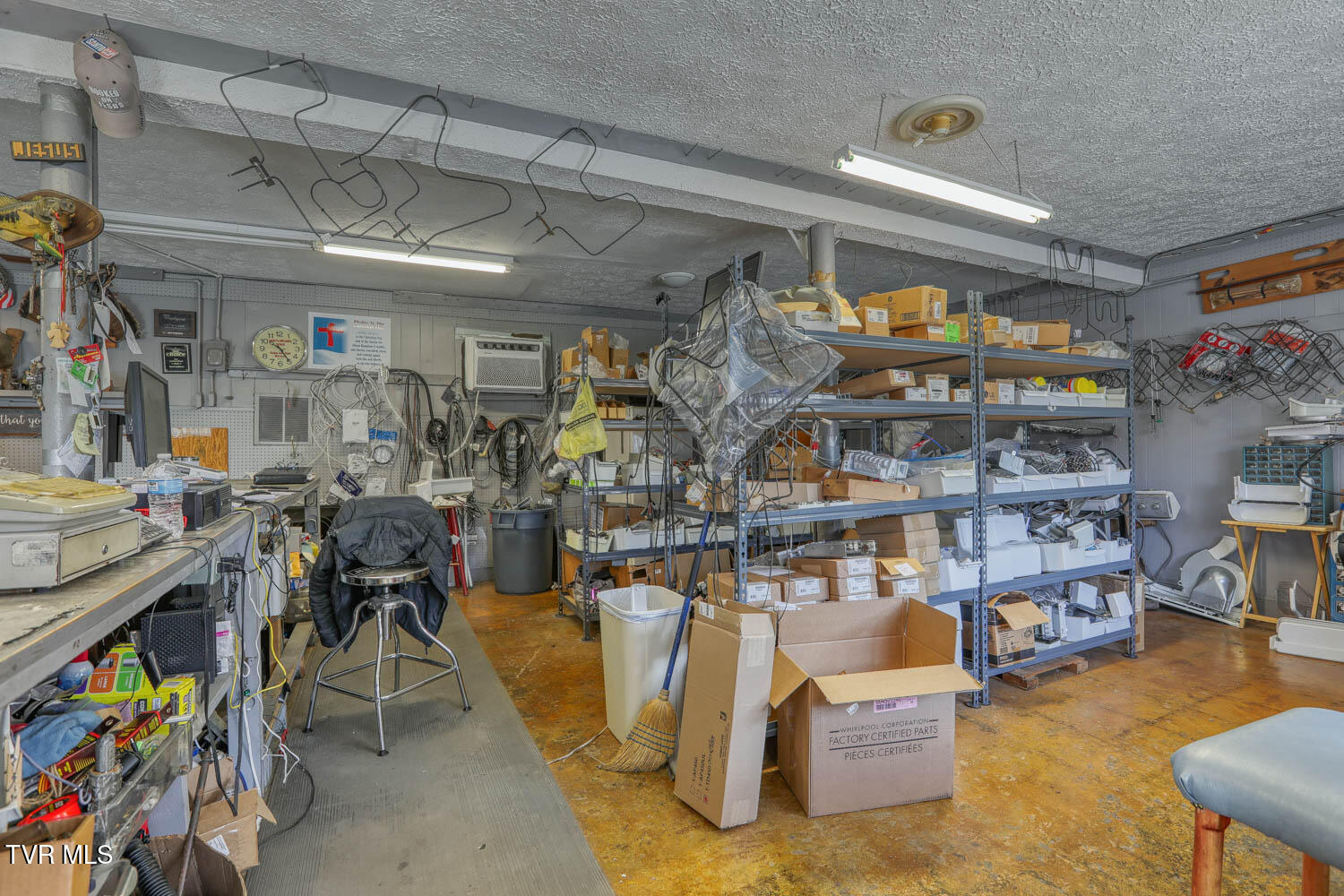 1824-1828 Netherland Inn Road Kingsport, TN 37660 - Photo 18 of 47 Netherland Inn. Kpt MLSb (2 of 31)