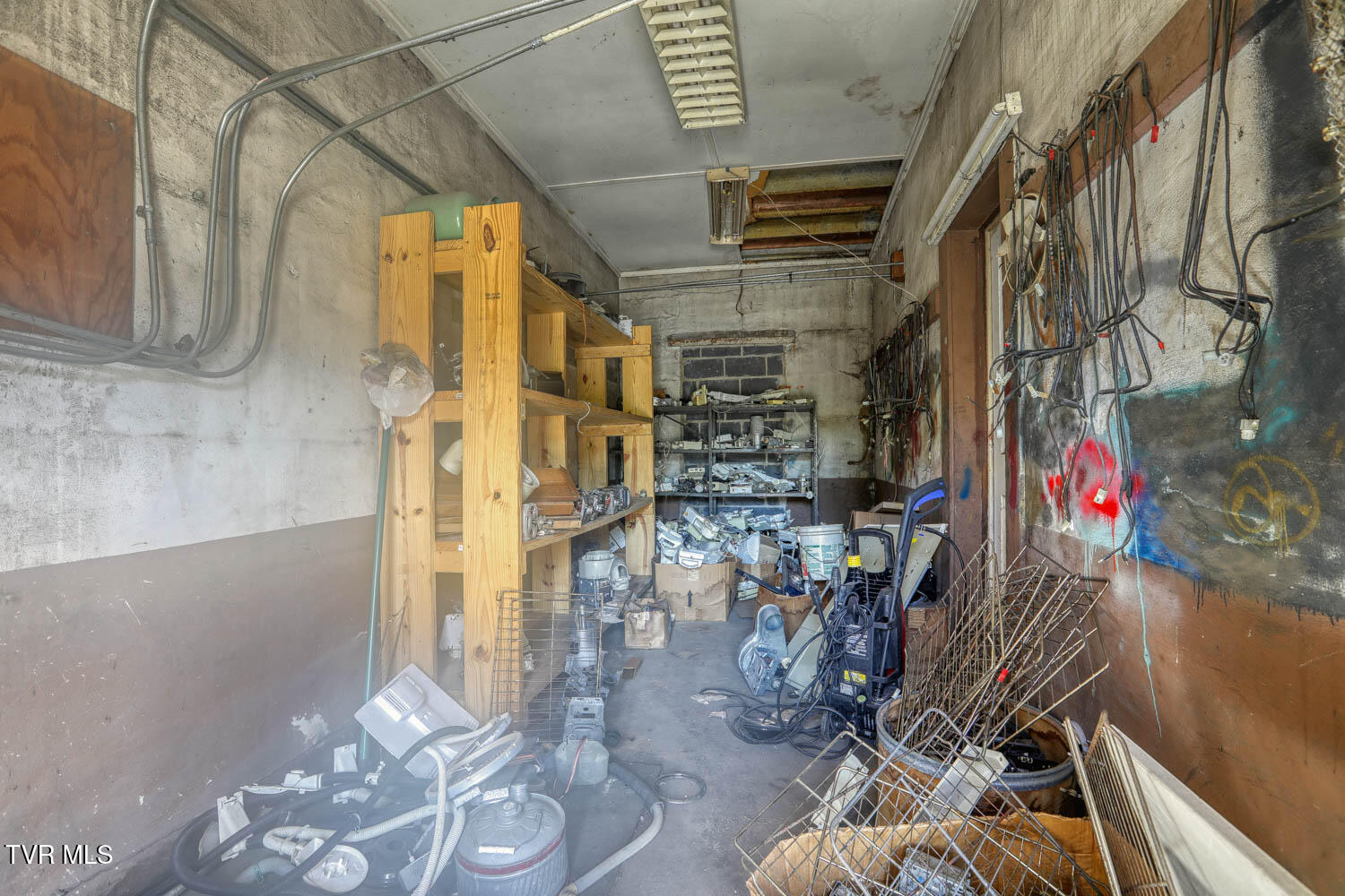 1824-1828 Netherland Inn Road Kingsport, TN 37660 - Photo 24 of 47 Netherland Inn. Kpt MLSb (8 of 31)