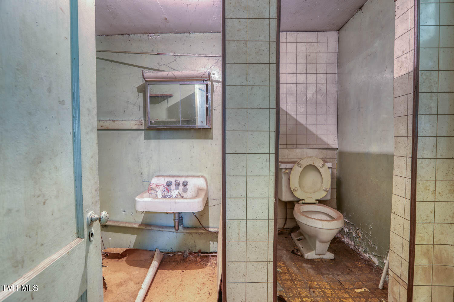 1824-1828 Netherland Inn Road Kingsport, TN 37660 - Photo 33 of 47 Netherland Inn. Kpt MLSb (17 of 31)