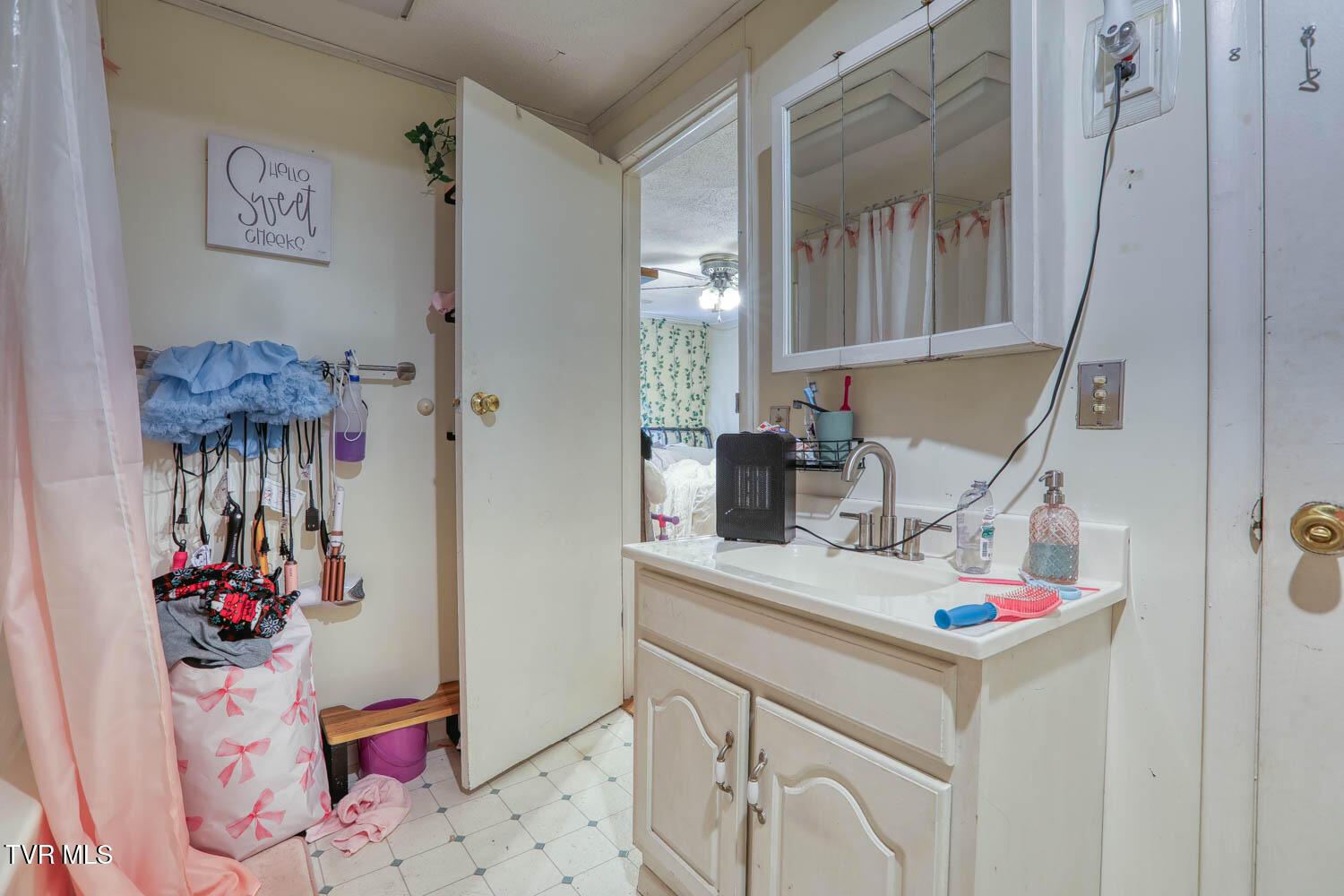 1824-1828 Netherland Inn Road Kingsport, TN 37660 - Photo 43 of 47 Netherland Inn. Kpt MLSb (27 of 31)