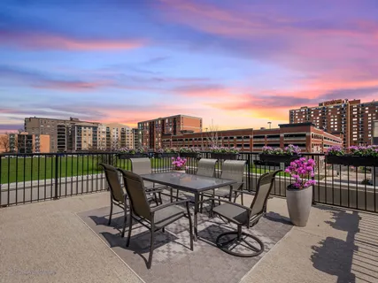 $950,000 | 37 South Chestnut Avenue, Arlington Heights, IL 60005