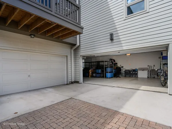 $950,000 | 37 South Chestnut Avenue, Arlington Heights, IL 60005