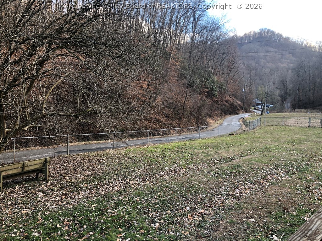 199 Stable Branch Road Chapmanville, WV 25508 - Photo 7 of 20 Gallery Image 7