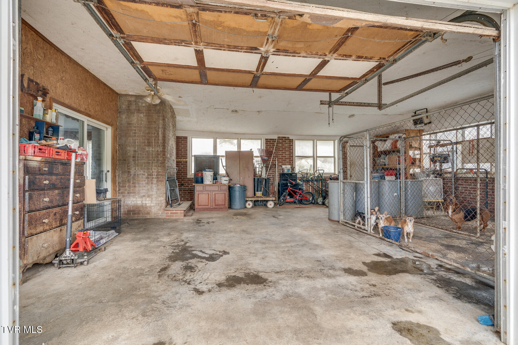 363 Cooks Valley Road Kingsport, TN 37664 - Photo 10 of 35 034