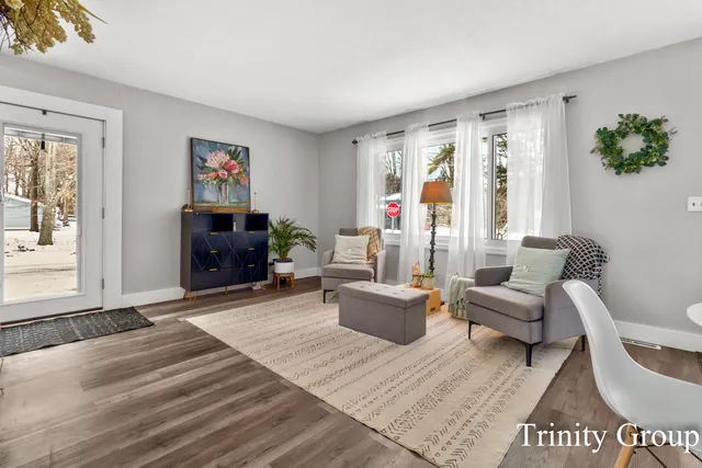 $279,900 | 100 West Brooks Street, Newaygo, MI 49337