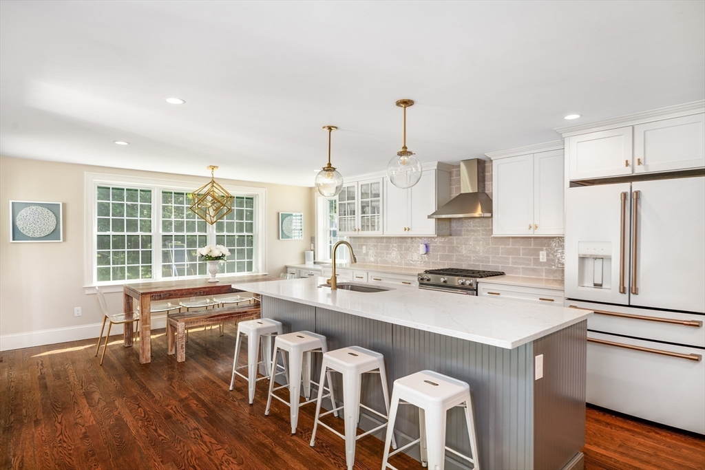 122 Smith Drive Westwood, MA 02090 - Photo 3 of 31