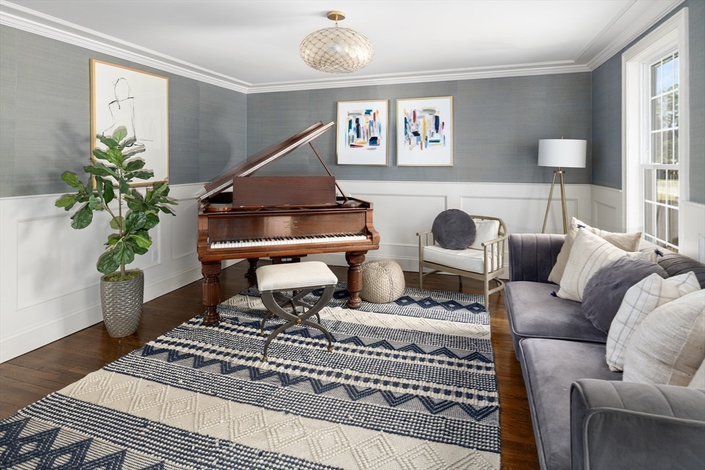 122 Smith Drive Westwood, MA 02090 - Photo 9 of 31