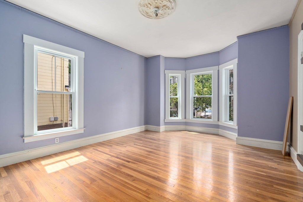 19 Kelly Road Cambridge, MA 02139 - Photo 3 of 25 Gallery Image 3
