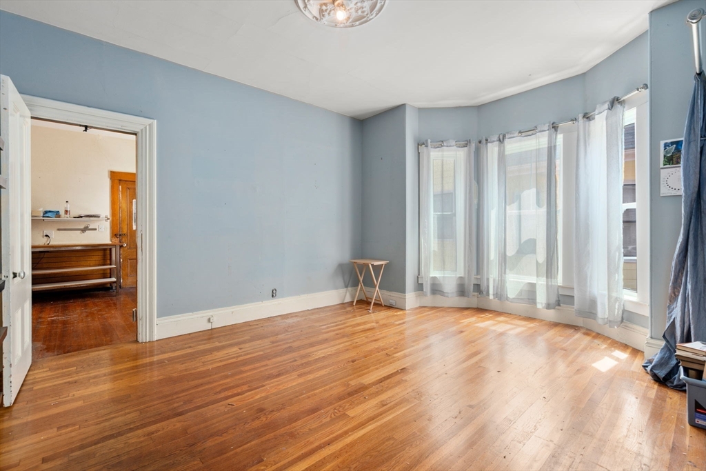 19 Kelly Road Cambridge, MA 02139 - Photo 6 of 25 Gallery Image 6